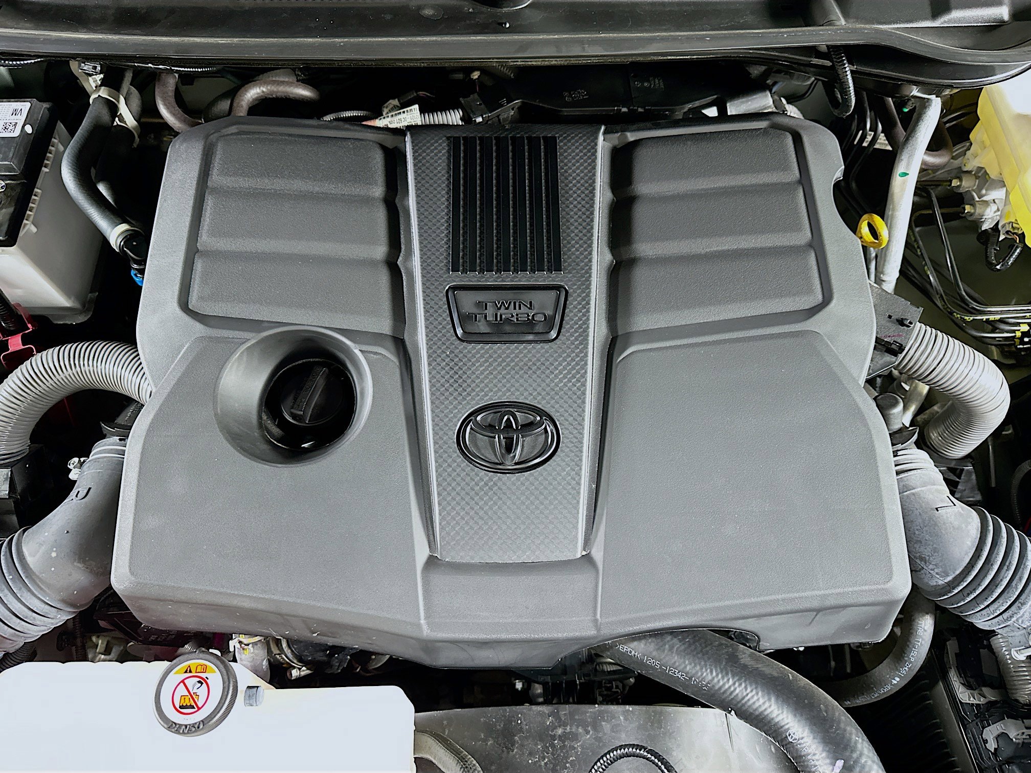 Used 2025 Toyota Tundra Limited image 32