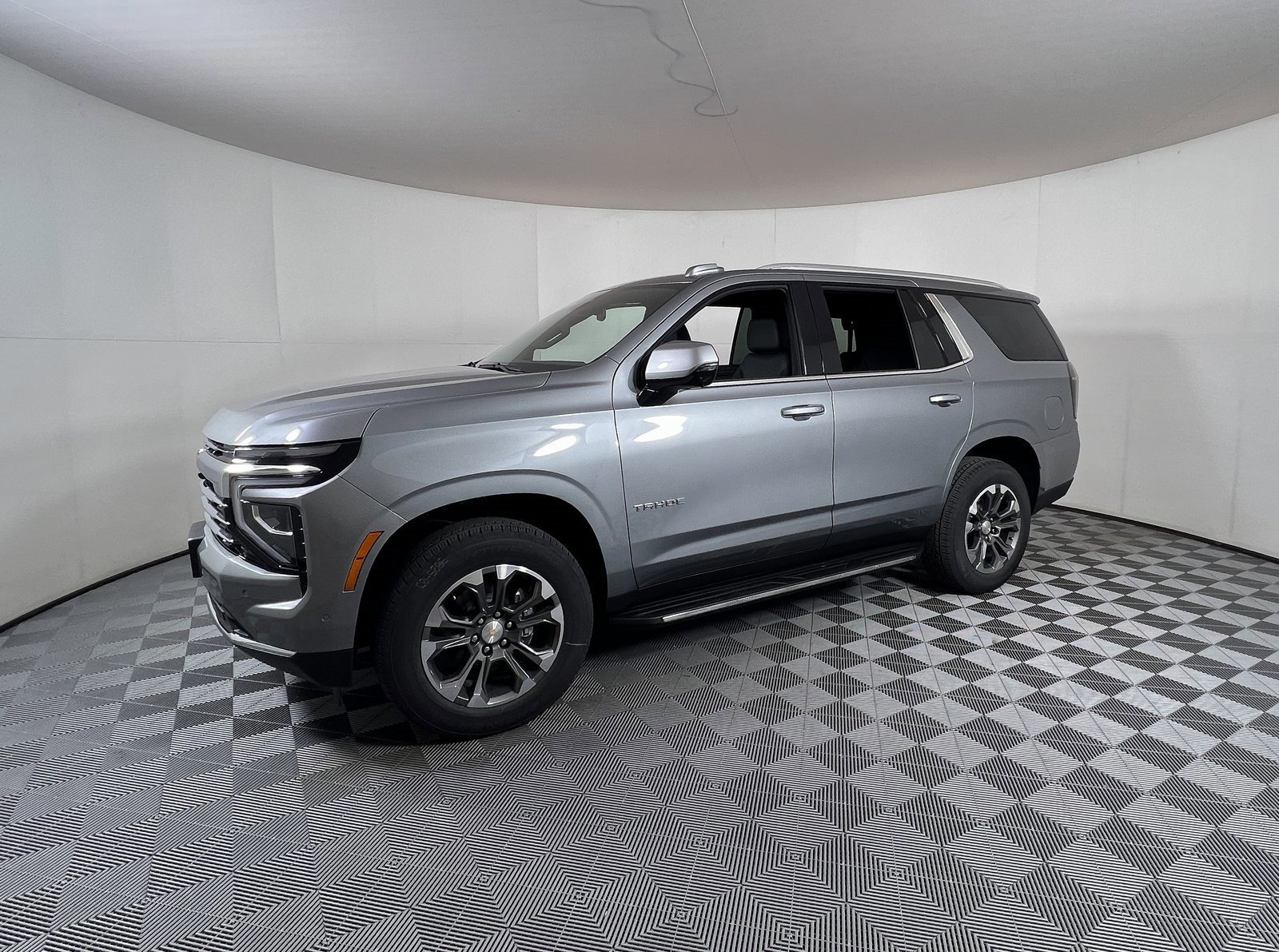 New 2026 Chevrolet Tahoe LT image 2