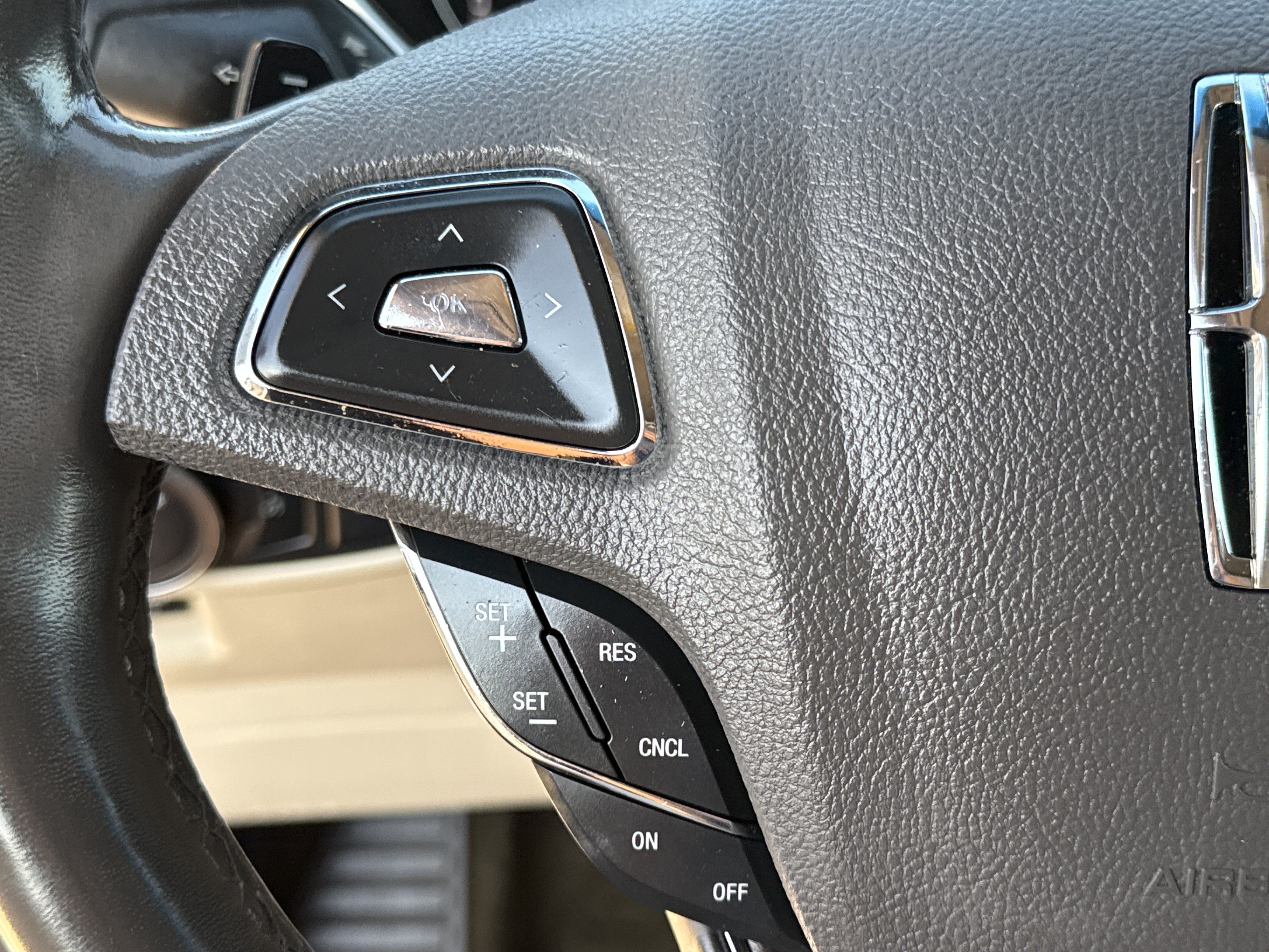 Used 2018 Lincoln MKX Reserve FWD image 21