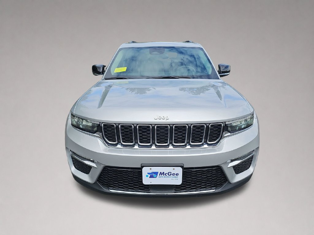 Used 2022 Jeep Grand Cherokee Limited AWD/4WD image 9