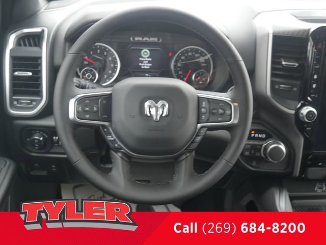 New 2026 RAM 1500 4x4 Crew Cab image 44