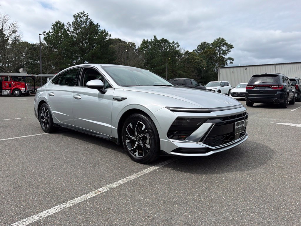 Certified 2025 Hyundai Sonata SEL FWD image 6