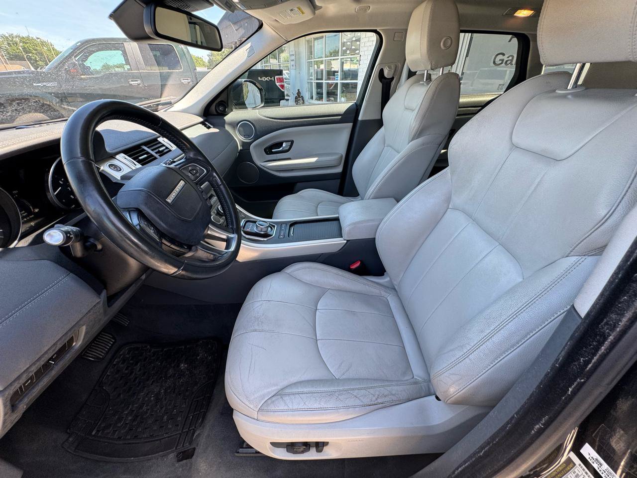 Used 2016 Land Rover Range Rover Evoque SE AWD/4WD image 15