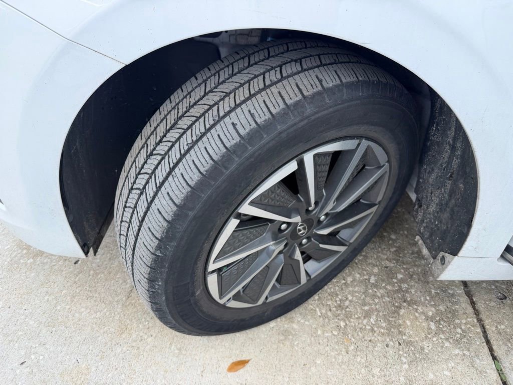 Used 2021 Hyundai Ioniq SE image 17