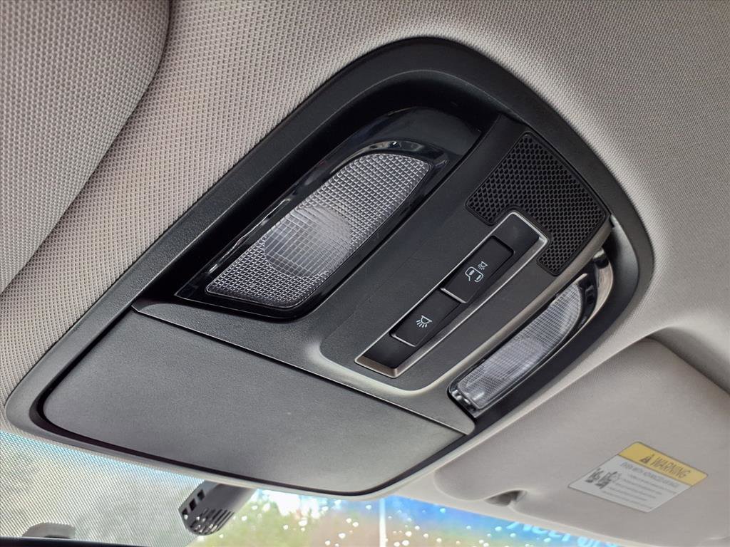 Used 2020 Kia Sorento S image 23