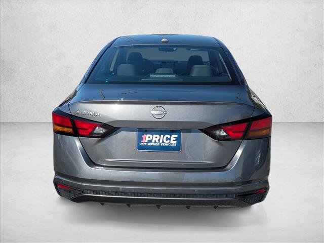 Used 2025 Nissan Altima 2.5 SV image 6