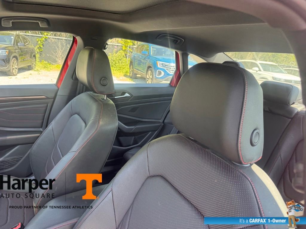 Used 2023 Volkswagen Jetta GLI Autobahn FWD image 12