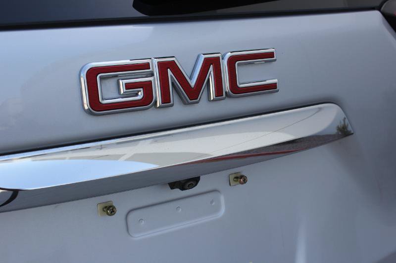 Used 2020 GMC Terrain Denali w/ Denali Premium Package AWD/4WD image 9