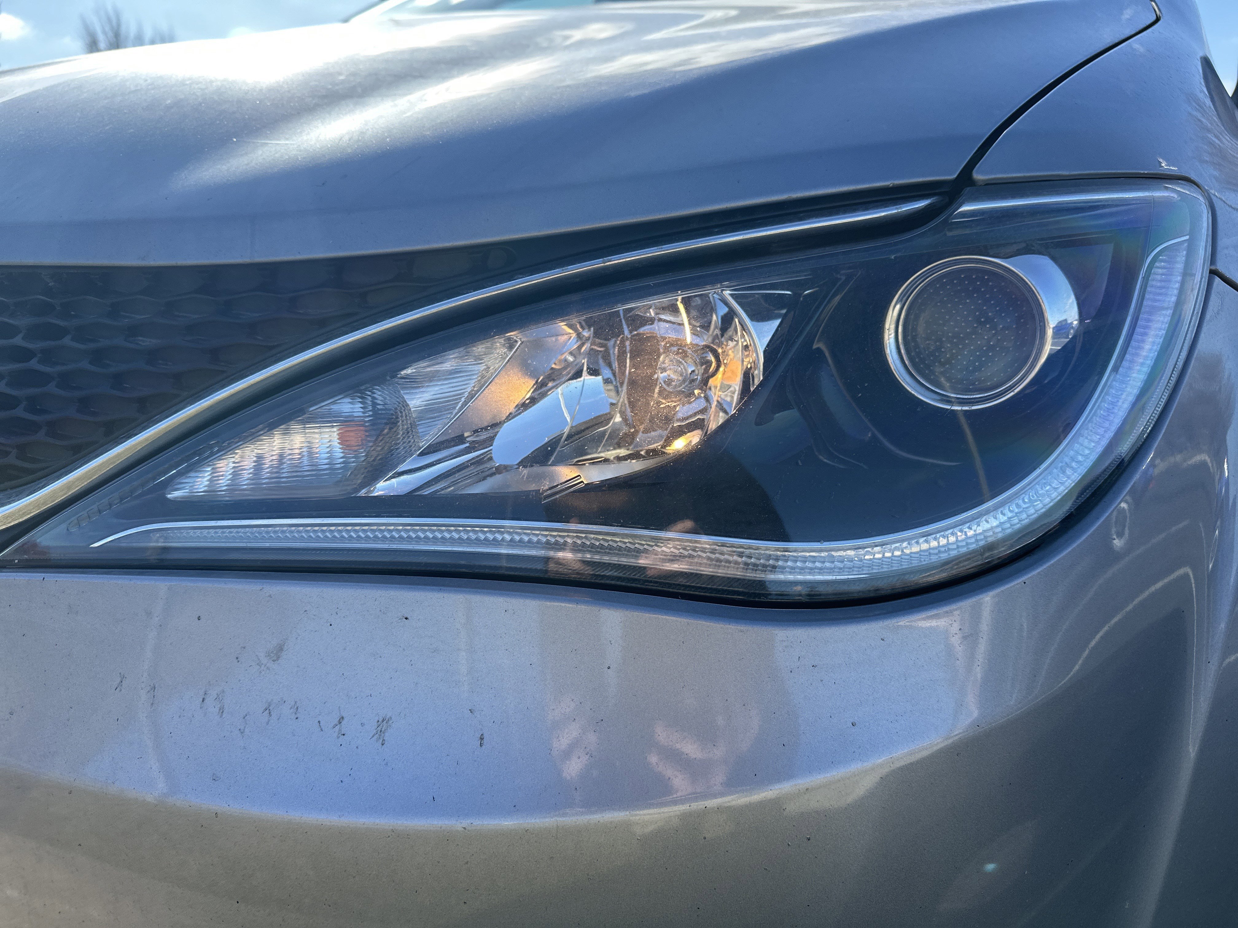 Used 2020 Chrysler Pacifica Touring-L image 6