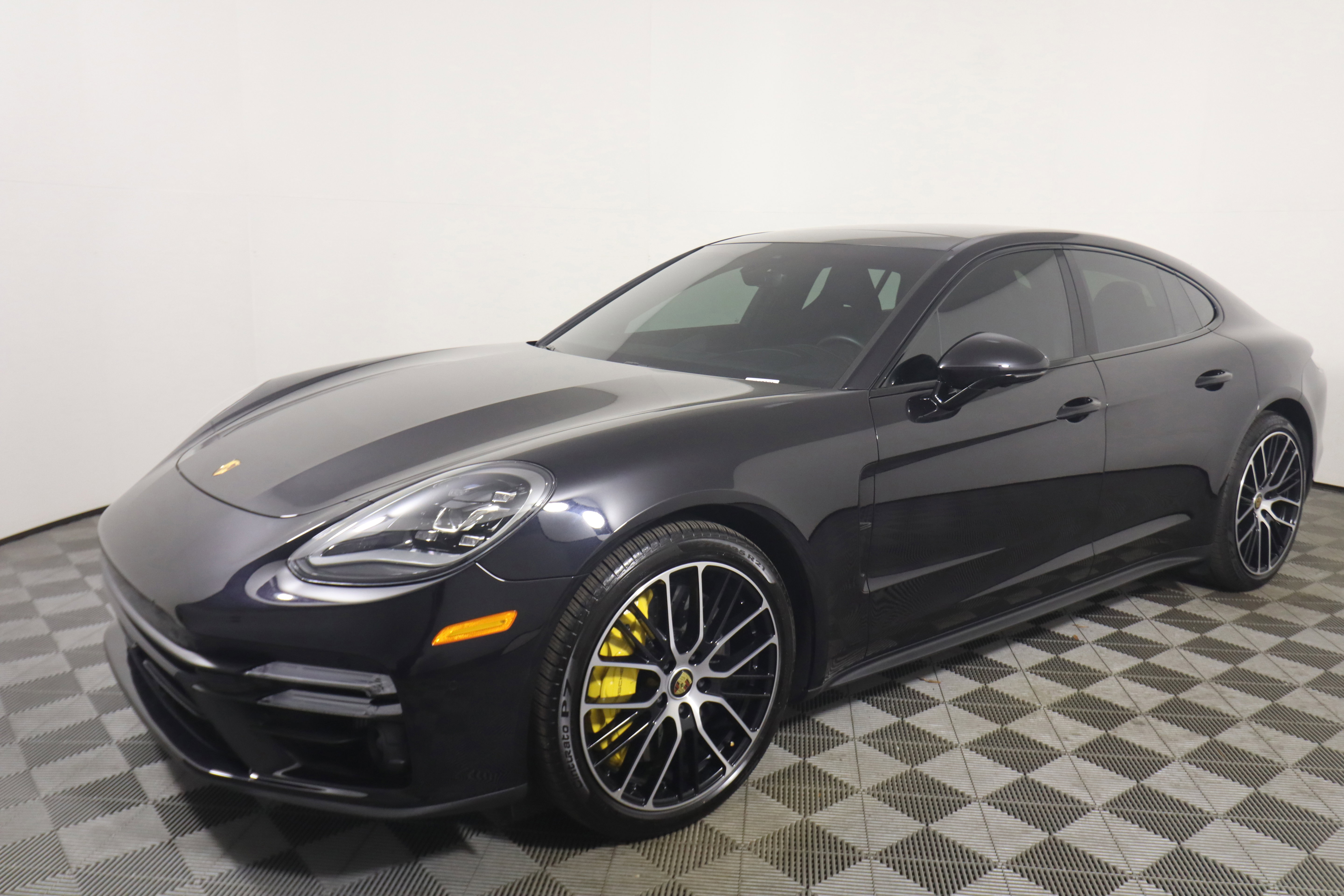 Certified 2022 Porsche Panamera Turbo S image 11