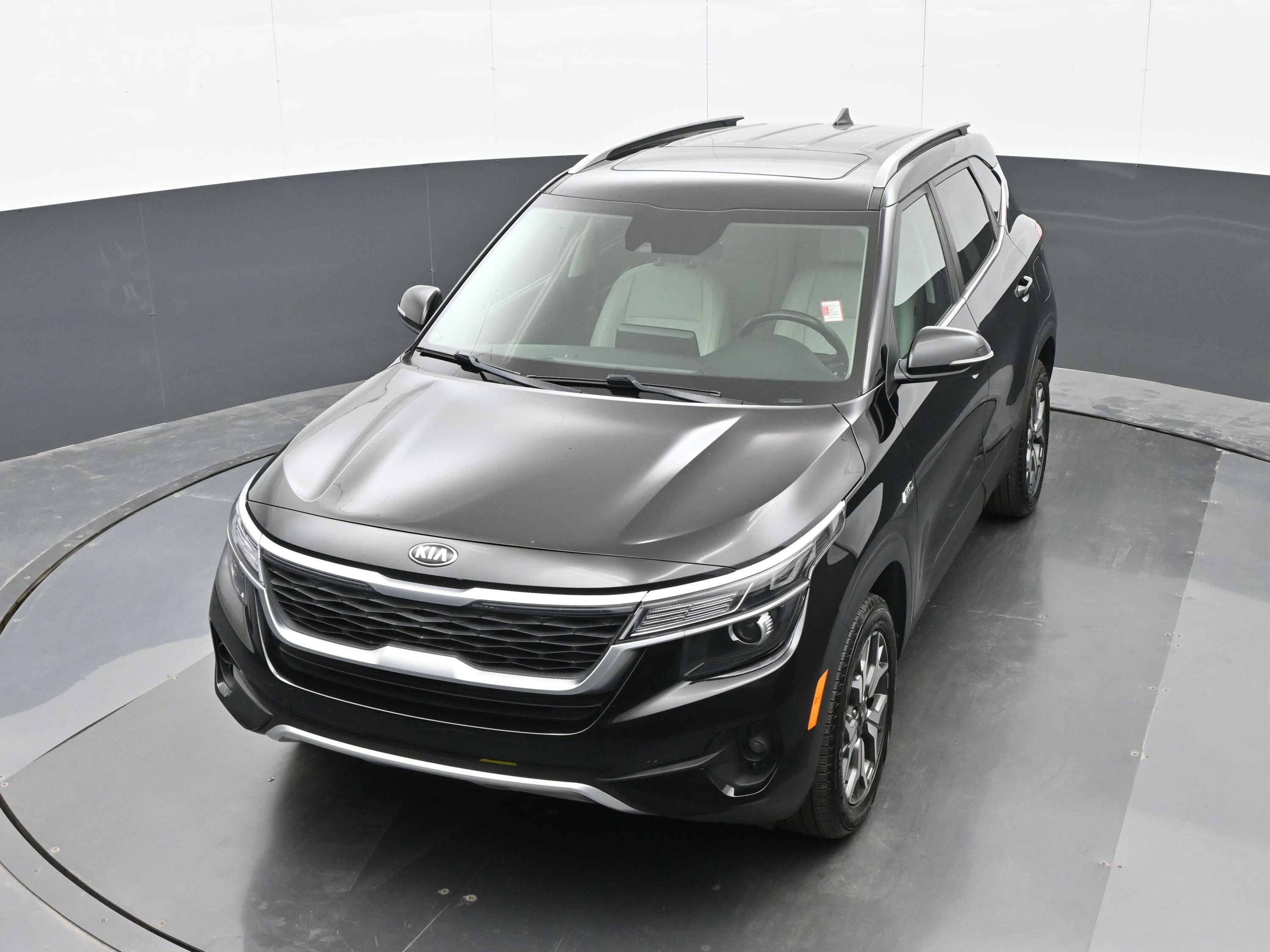 Used 2021 Kia Seltos EX AWD/4WD image 36