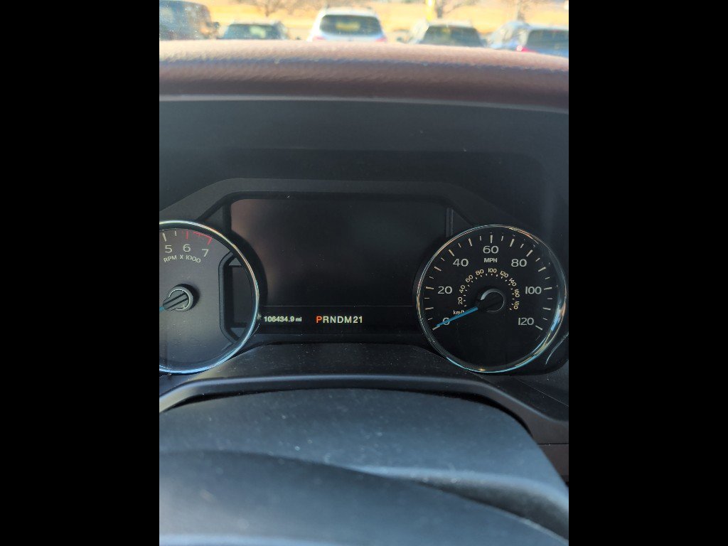 Used 2015 Ford F150 Platinum w/ Technology Package image 9