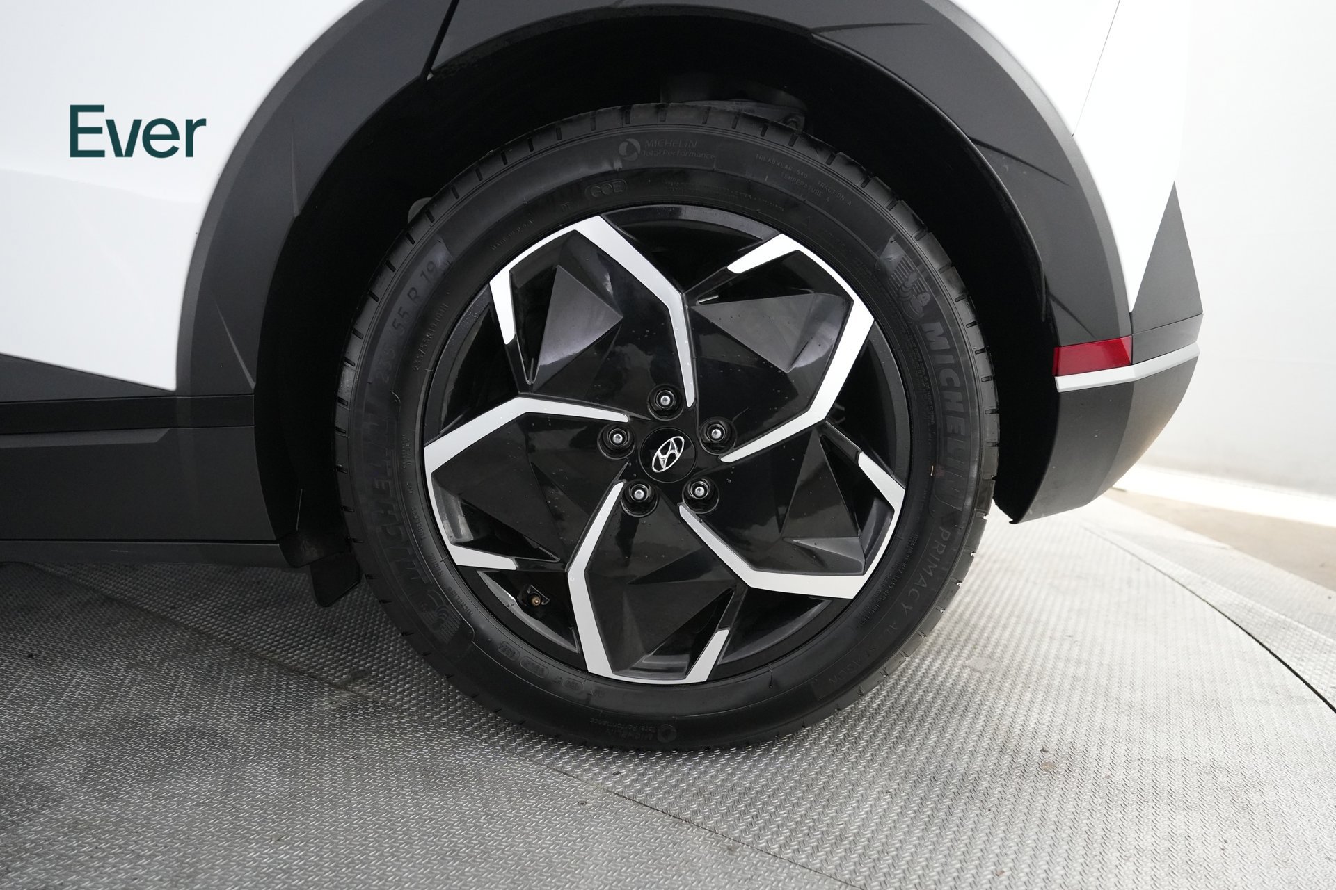 Used 2024 Hyundai Ioniq 5 SEL RWD image 9