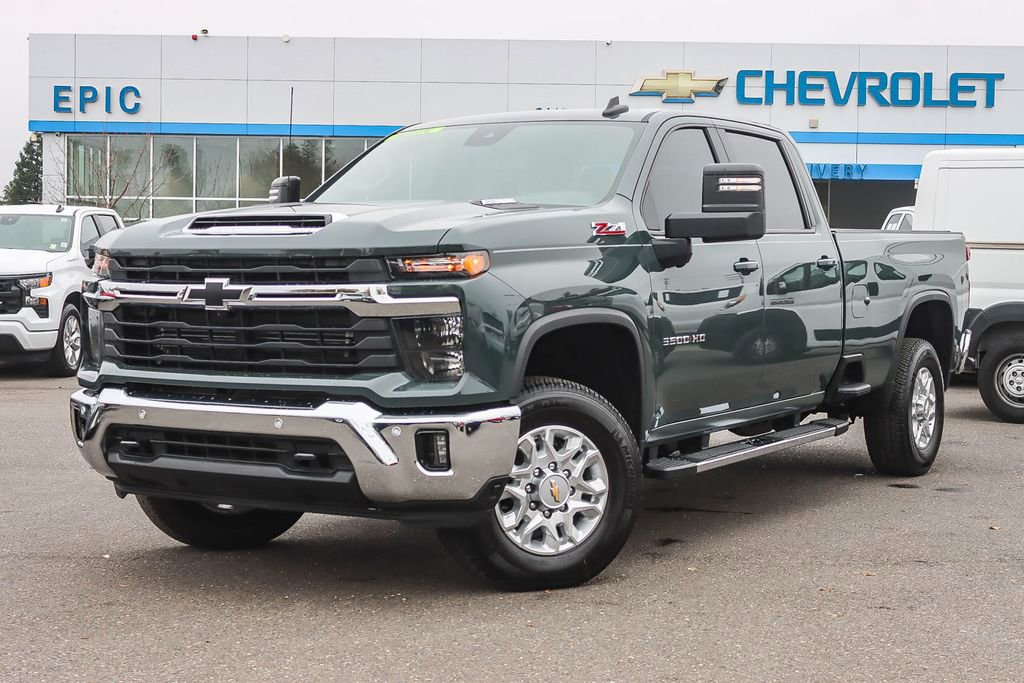 New 2025 Chevrolet Silverado 3500 LT w/ All Star Edition