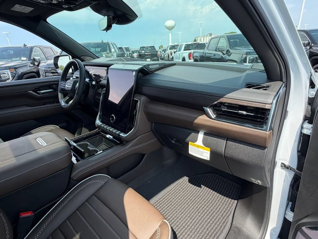 New 2026 GMC Yukon XL Denali Ultimate AWD/4WD image 25