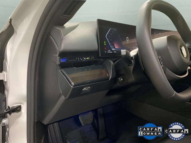 Used 2025 BMW 530i xDrive image 15