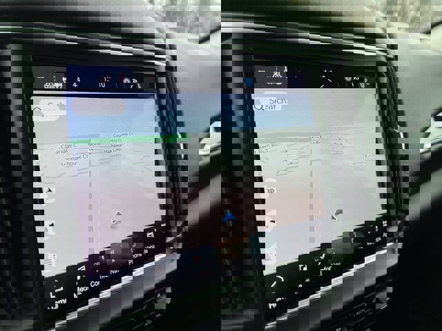 Used 2022 Maserati Levante Modena image 14