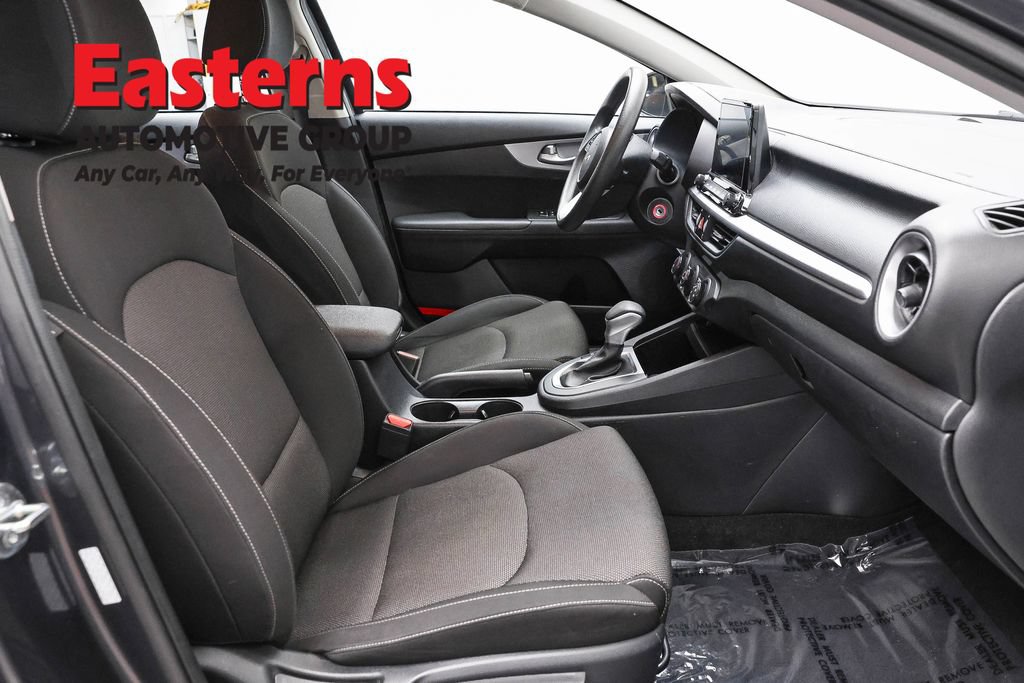 Used 2024 Kia Forte LXS FWD image 25