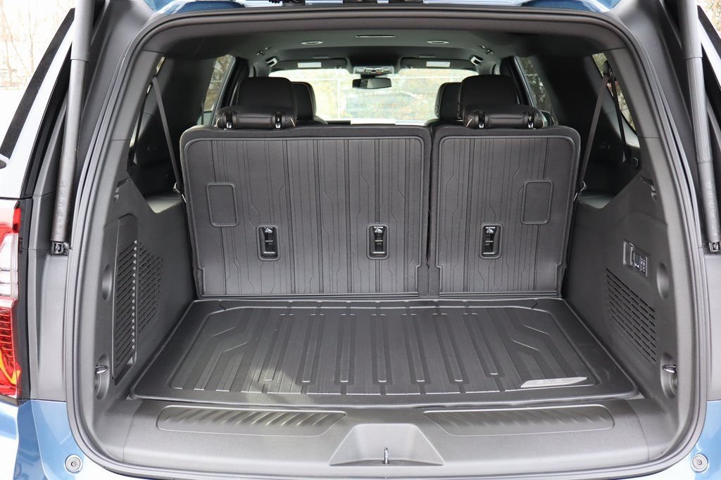 New 2026 GMC Yukon XL Elevation w/ LPO, Floor Liner Package AWD/4WD image 21