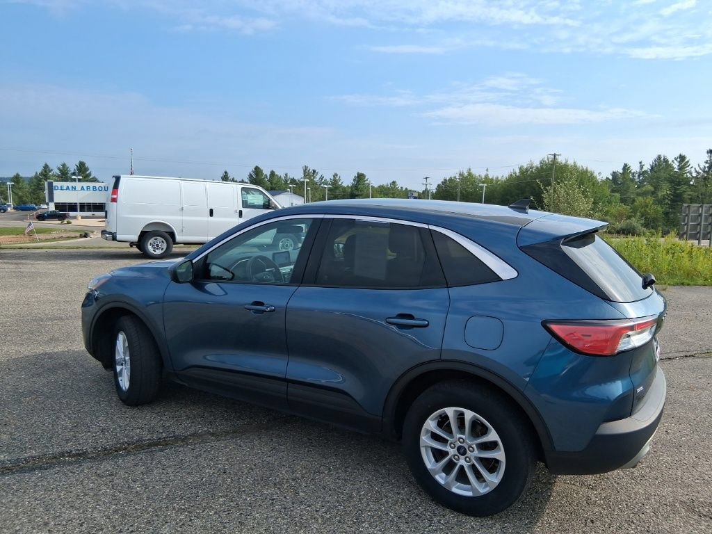 Used 2020 Ford Escape SE AWD/4WD image 3