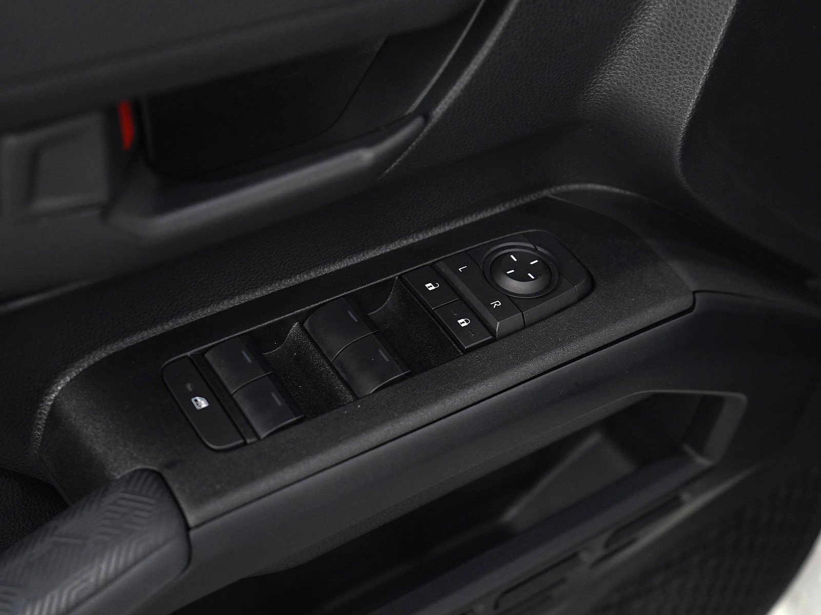 Used 2025 Toyota 4Runner SR5 image 18