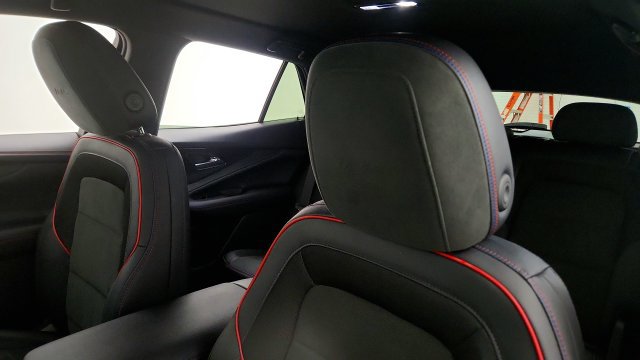 Used 2025 Chevrolet Blazer EV RS FWD image 53
