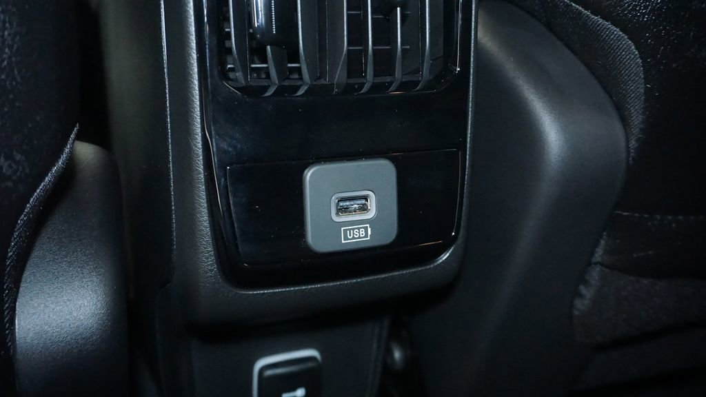 New 2026 Jeep Compass Limited image 28