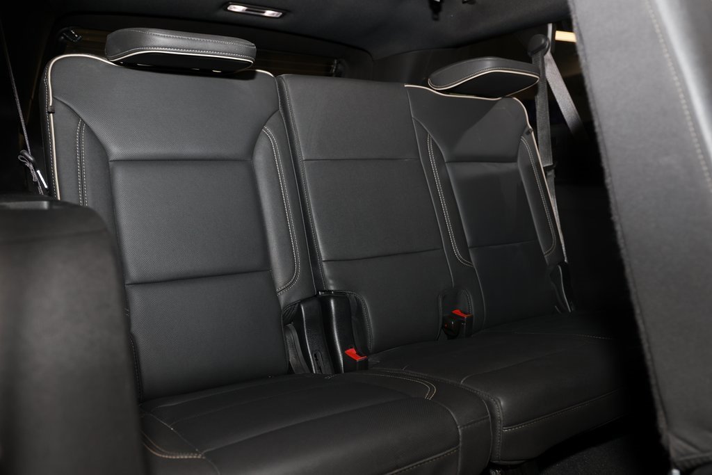 Used 2024 Chevrolet Suburban Premier image 20