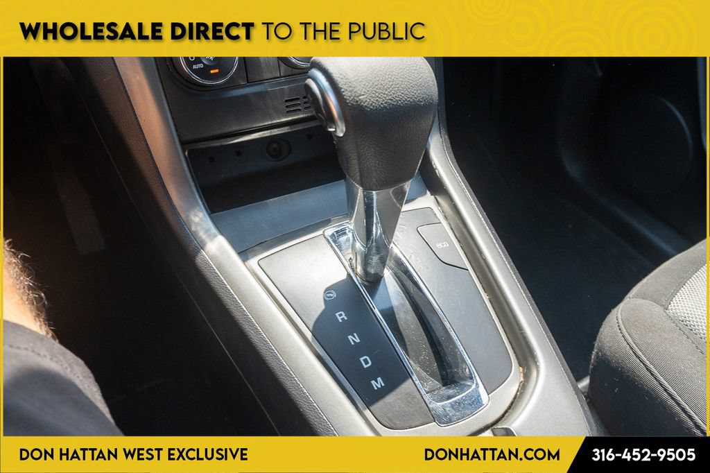 Used 2012 Chevrolet Captiva Sport LS FWD image 9