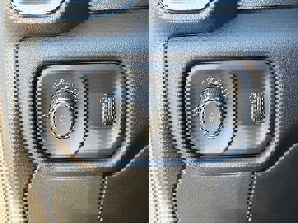 Used 2023 RAM 3500 Tradesman image 30