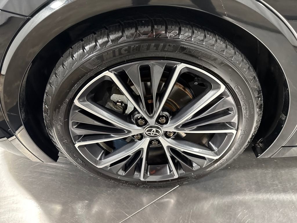 Used 2024 Toyota Prius XLE image 14