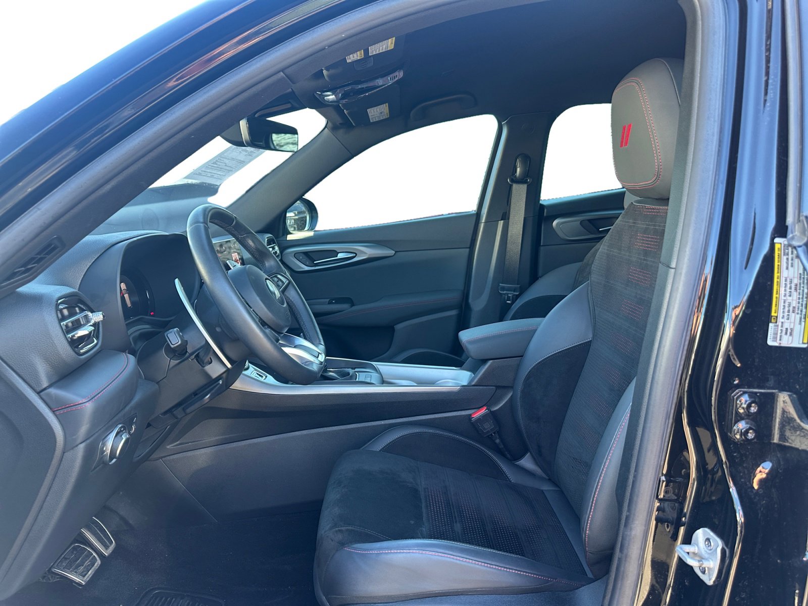 Used 2024 Dodge Hornet R/T image 9