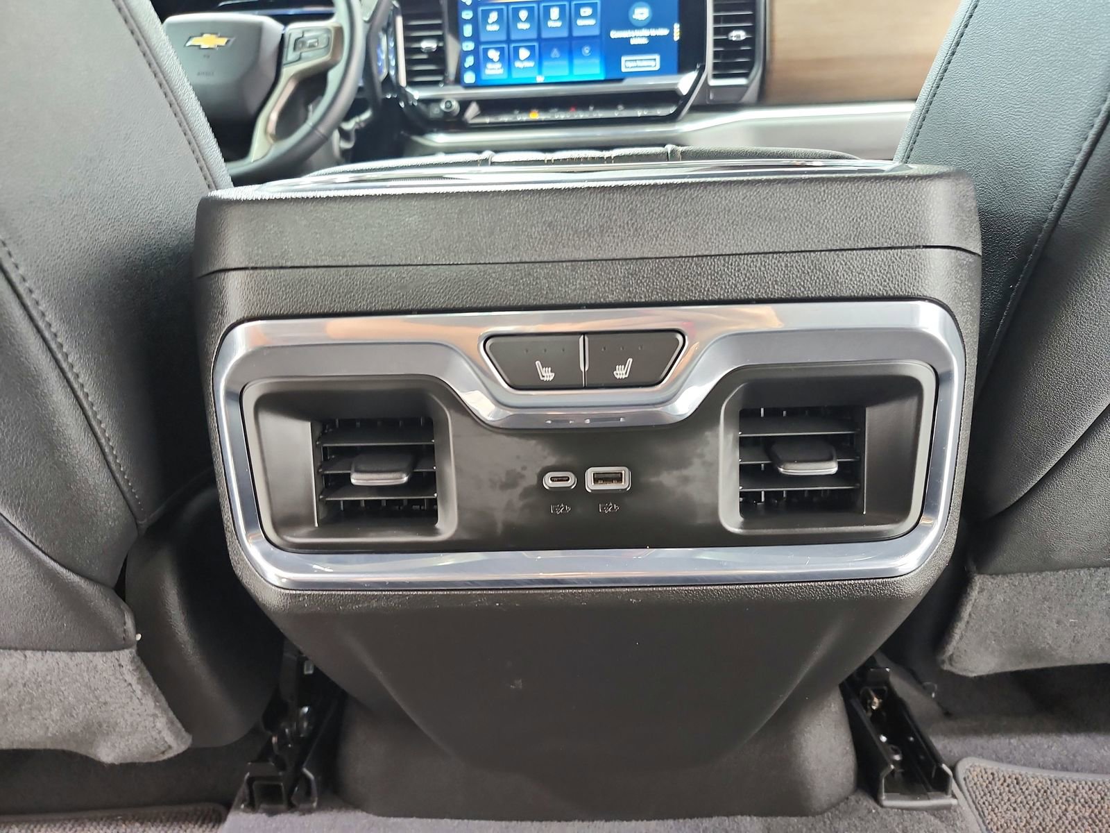 Used 2024 Chevrolet Silverado 2500 High Country w/ Technology Package image 38