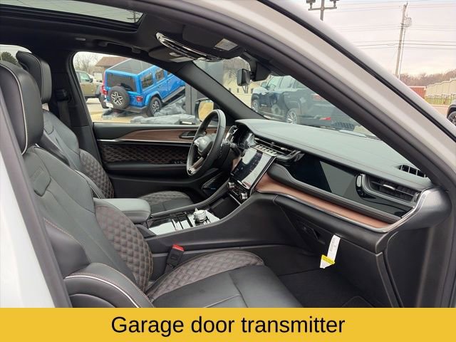 Used 2024 Jeep Grand Cherokee Summit image 34