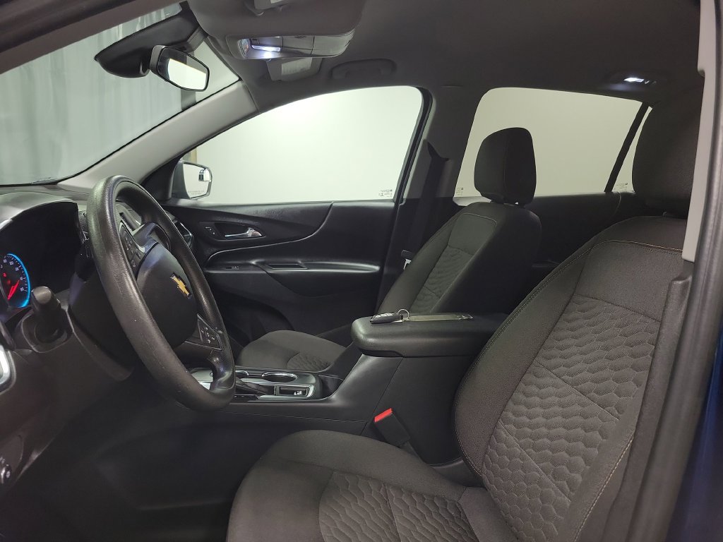 Used 2020 Chevrolet Equinox LT FWD image 16