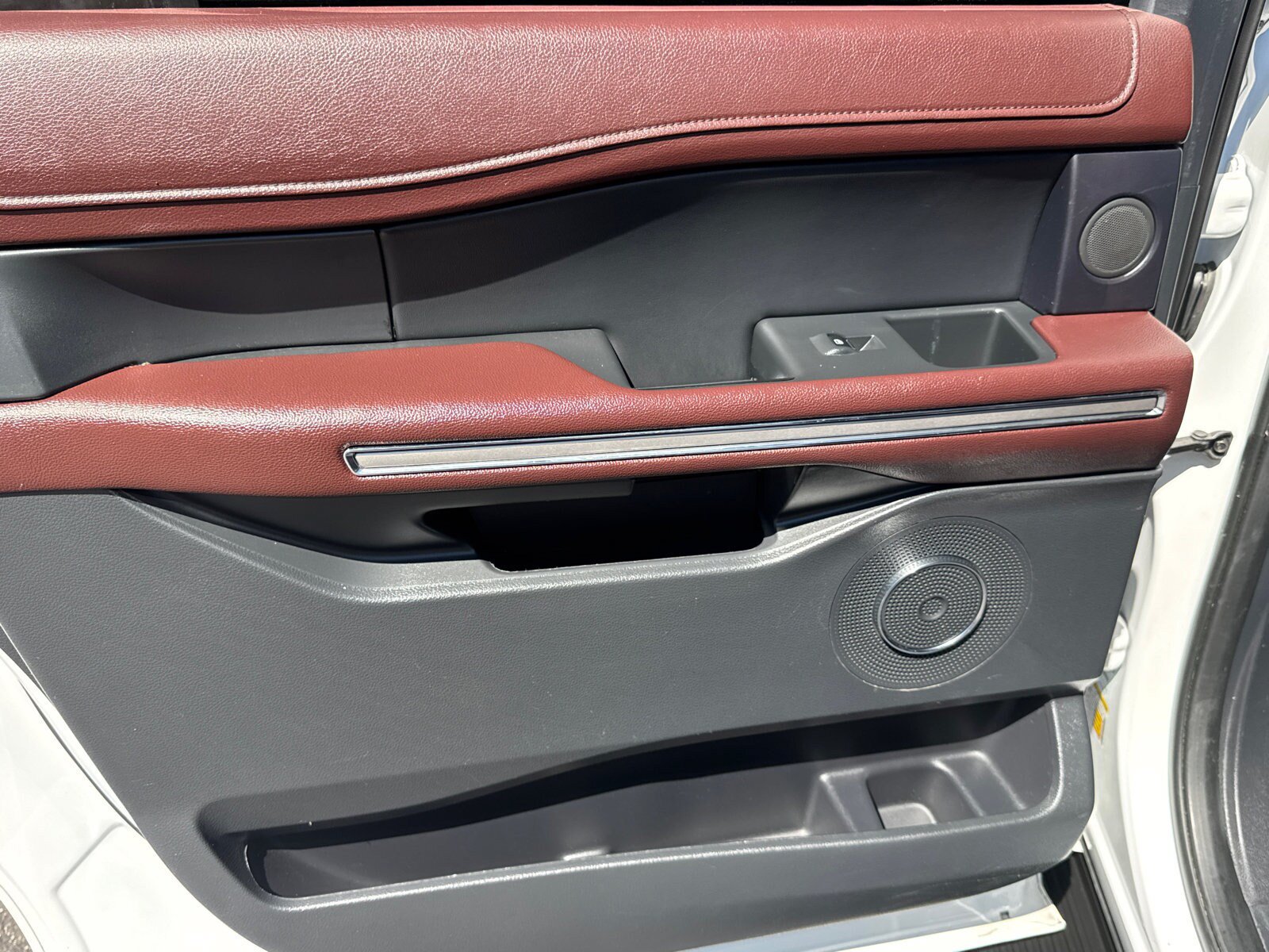Used 2024 Ford Expedition Max Limited RWD image 26