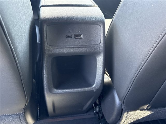 Used 2025 Buick Envista Sport Touring w/ Convenience I Package FWD image 20