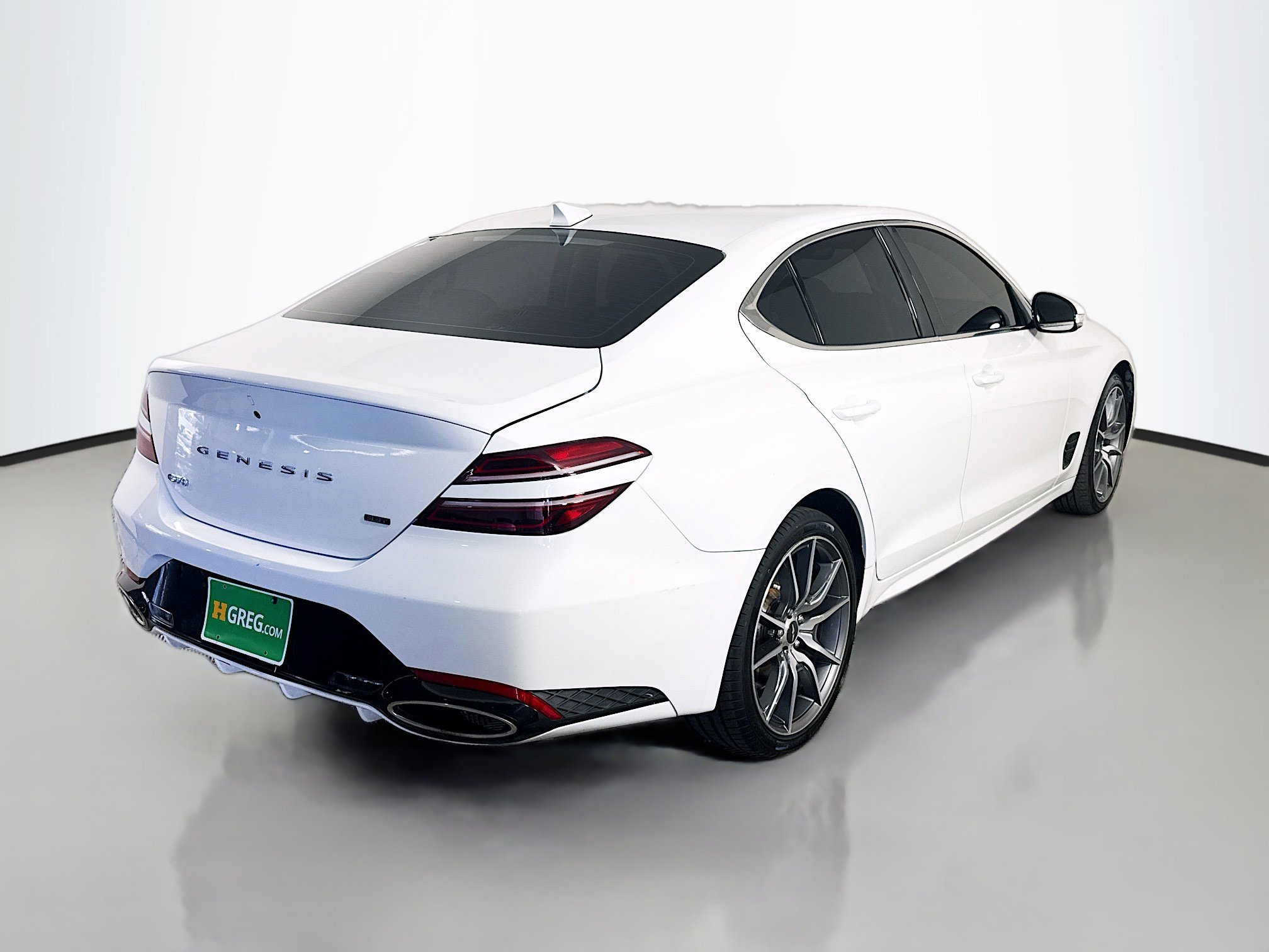 Used 2022 Genesis G70 3.3T image 10