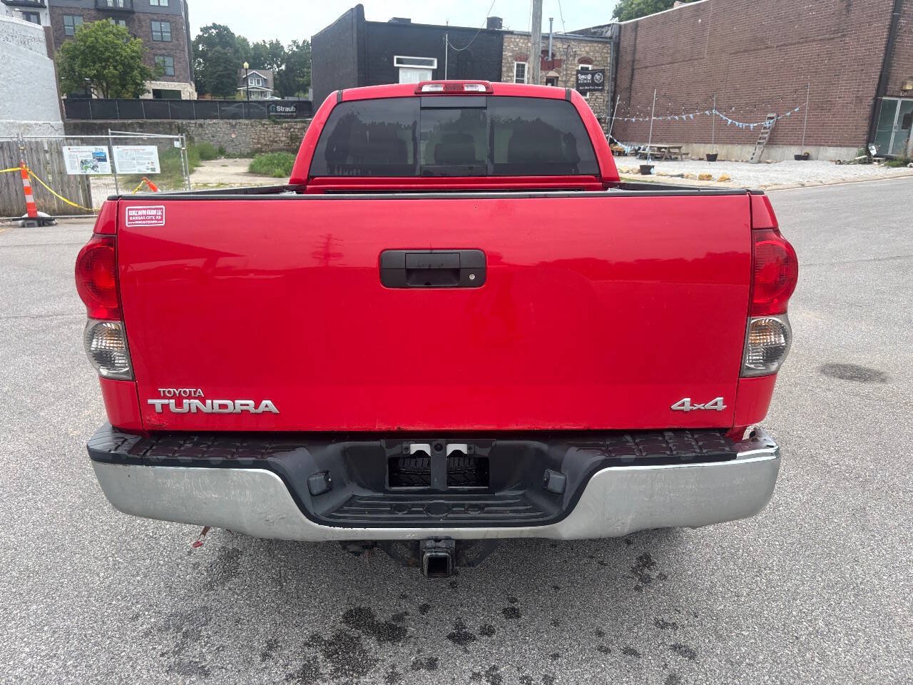 Used 2007 Toyota Tundra SR5 w/ TRD Off-Road Pkg AWD/4WD image 8