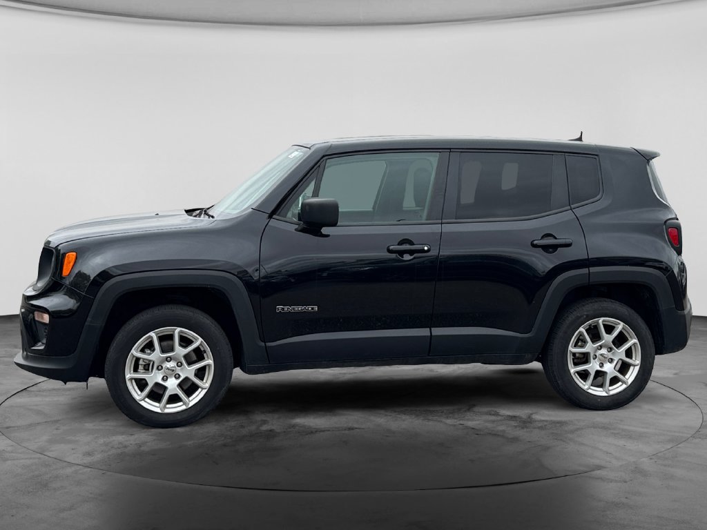 Used 2023 Jeep Renegade Latitude AWD/4WD image 4