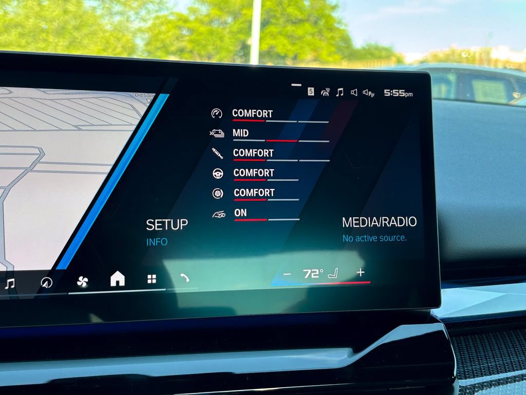 New 2027 BMW M5 w/ Executive Package AWD/4WD image 32