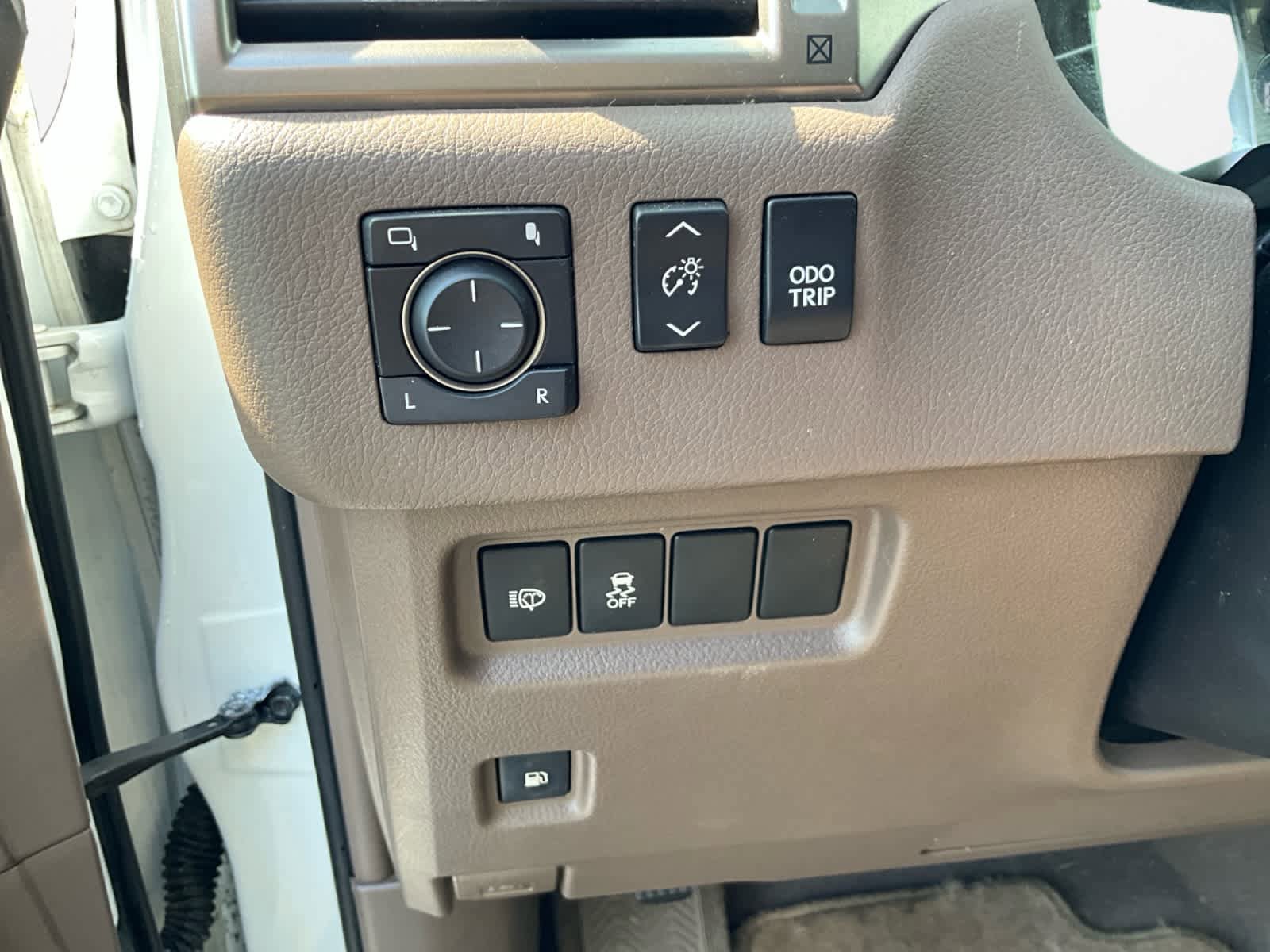 Used 2018 Lexus GX 460 Premium w/ Premium Package image 42