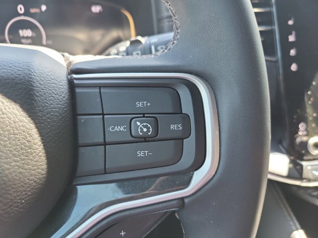 Certified 2022 Jeep Wagoneer Series I AWD/4WD image 34