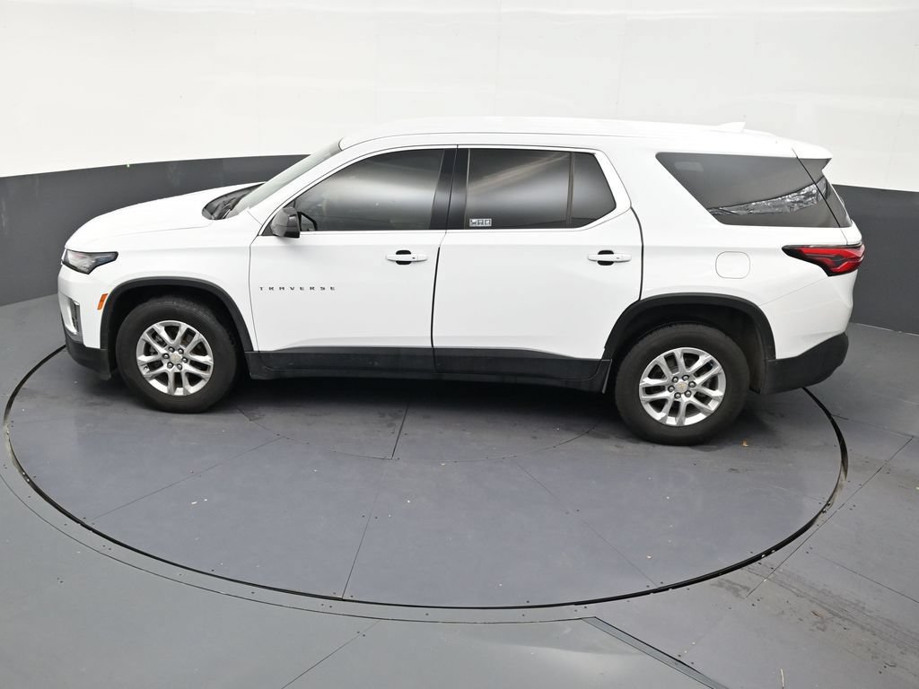Used 2023 Chevrolet Traverse LS FWD image 12