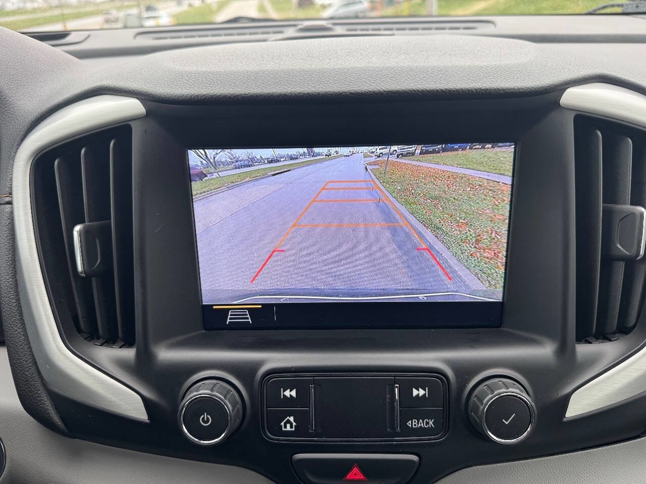 Used 2020 GMC Terrain SLT w/ Preferred Package image 16