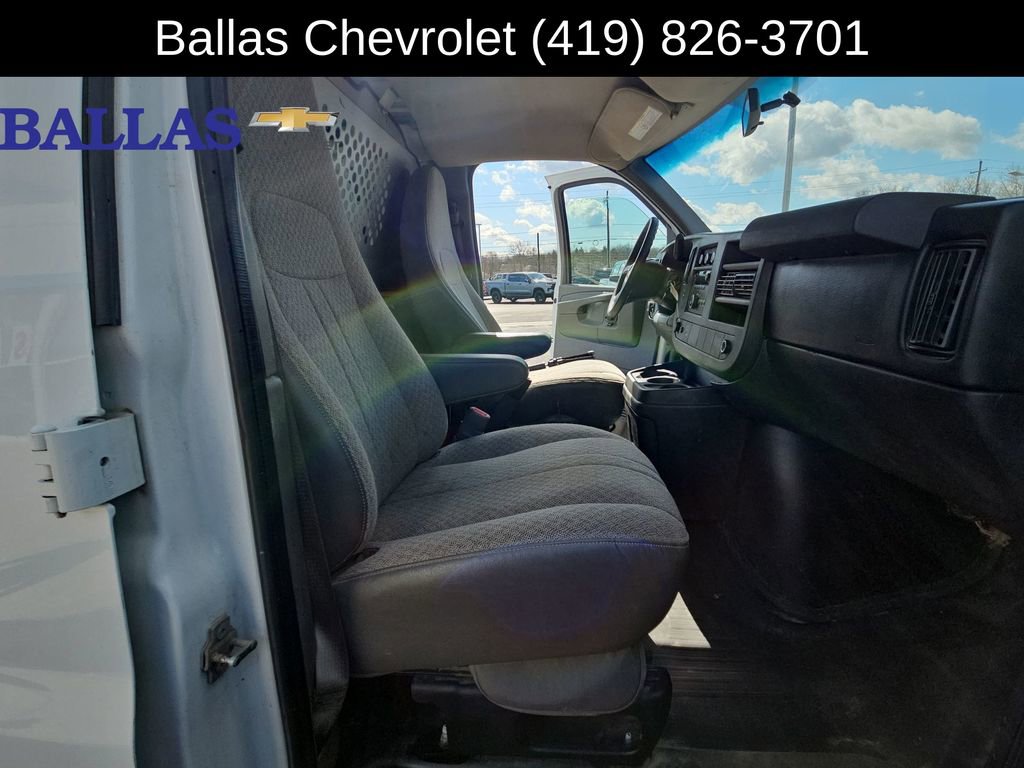 Used 2014 Chevrolet Express 2500 image 28