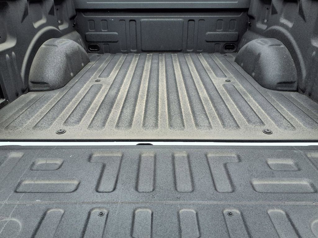 Used 2025 Ford F150 Lariat w/ Equipment Group 501A Mid image 10