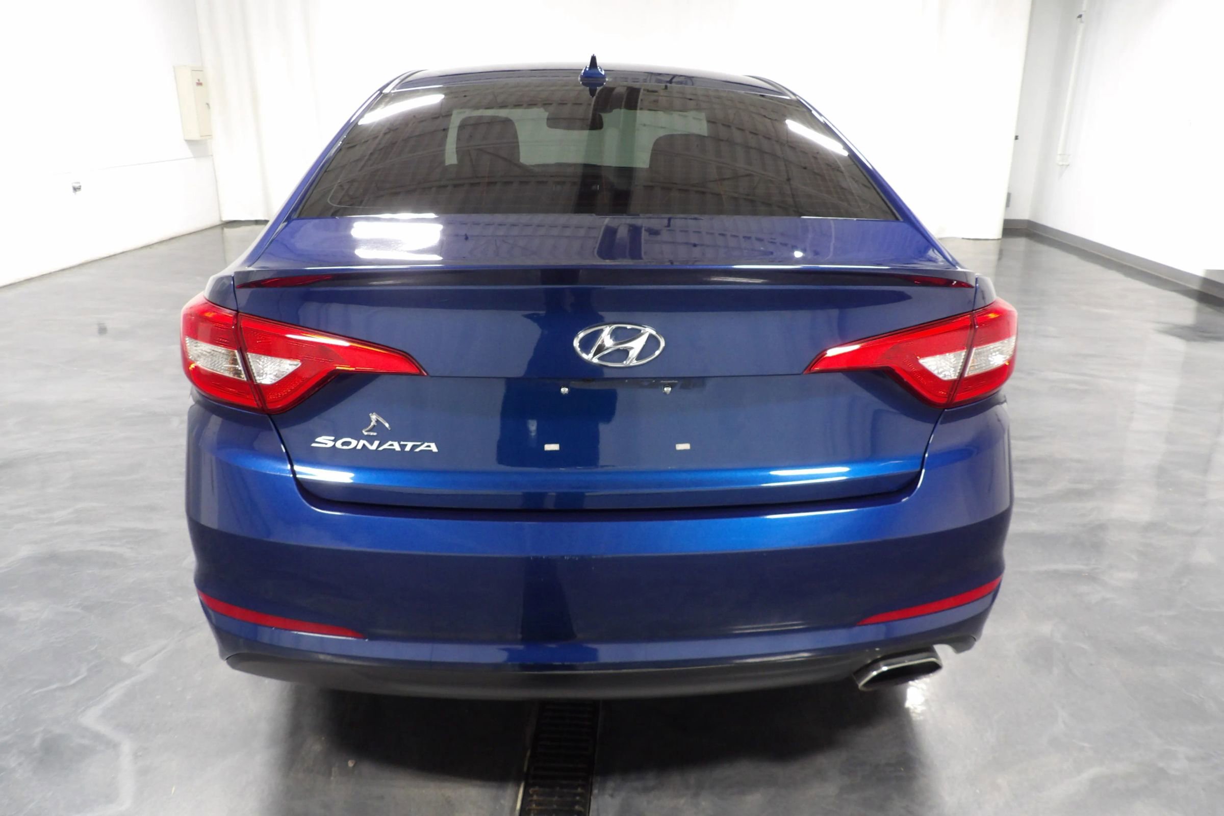 Used 2017 Hyundai Sonata SE image 6
