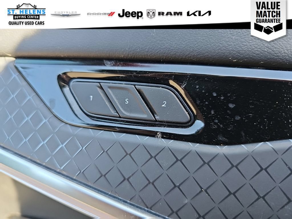 Used 2025 Jeep Wagoneer S Limited AWD/4WD image 32