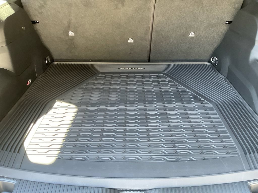 New 2026 Jeep Cherokee Laredo AWD/4WD image 29